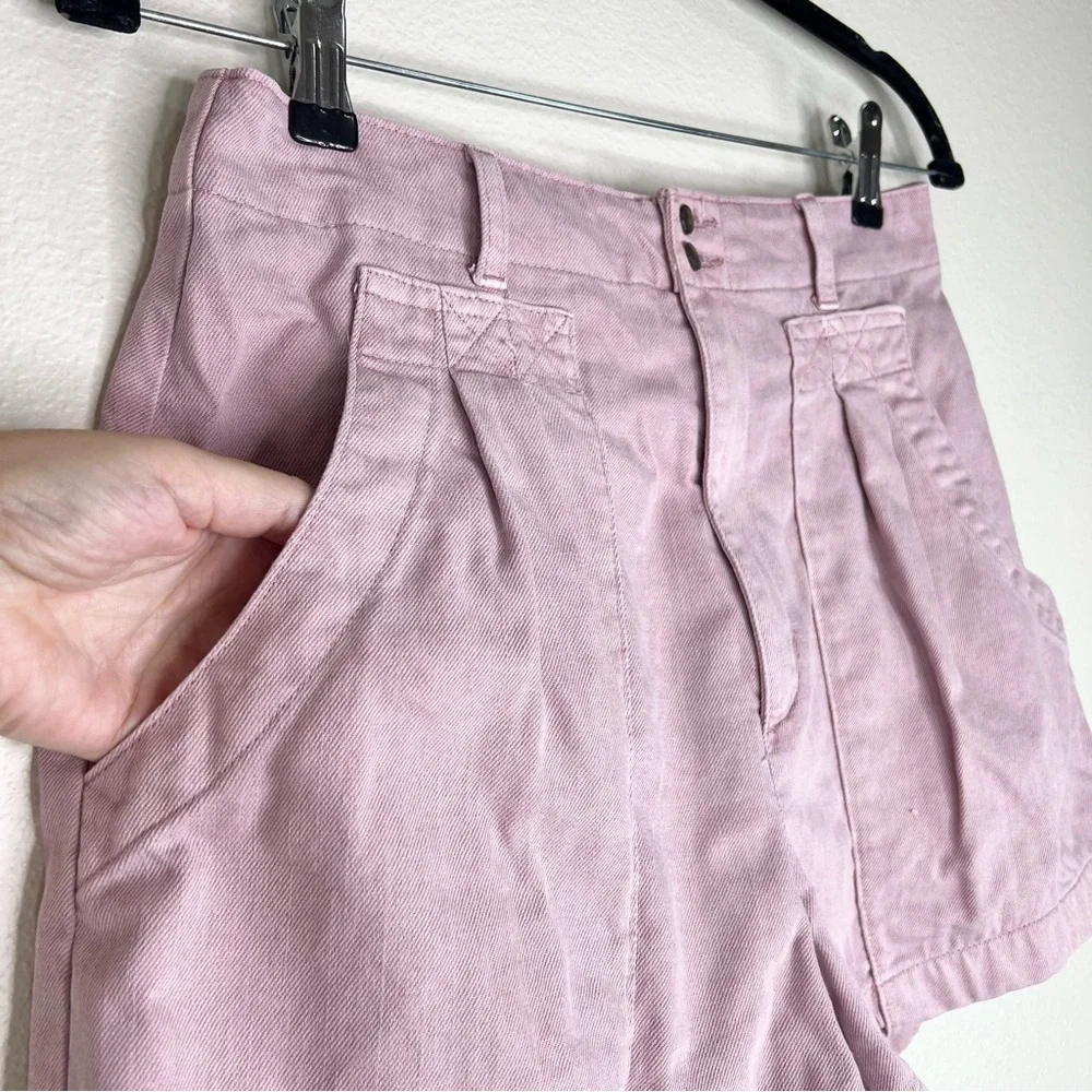 Universal Thread Orchid Lane Pink Pleated High Waisted Denim Jean Shorts Sz 4 - Picture 7 of 14